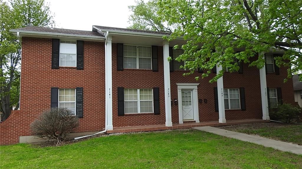 7141 STERLING Avenue, Raytown, MO