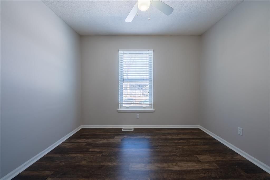1111 SE 2nd Court — photo 8
