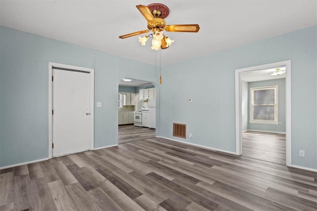 403 S Ash Street — photo 7