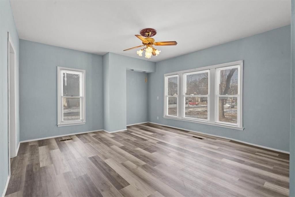 403 S Ash Street — photo 9