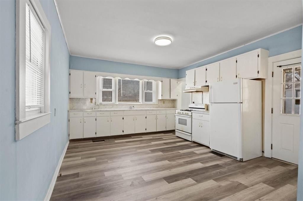 403 S Ash Street — photo 10