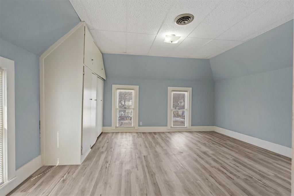 403 S Ash Street — photo 24