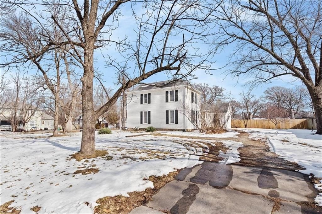 403 S Ash Street — photo 31