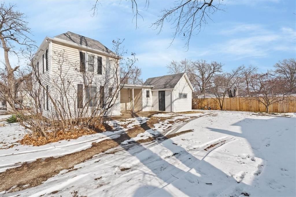 403 S Ash Street — photo 33