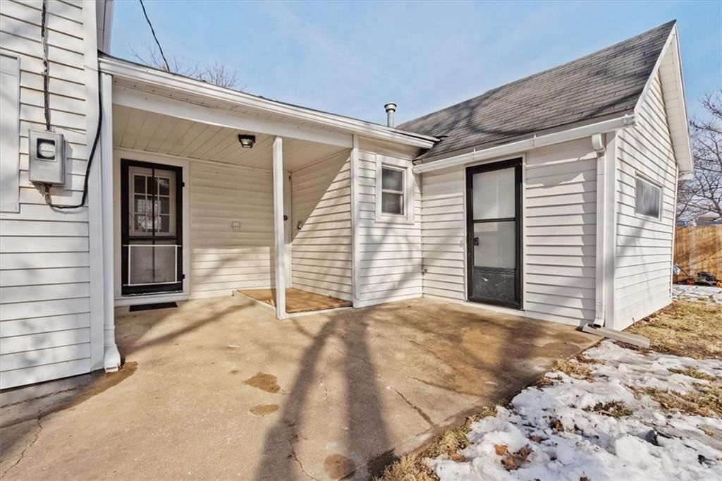 403 S Ash Street — photo 34
