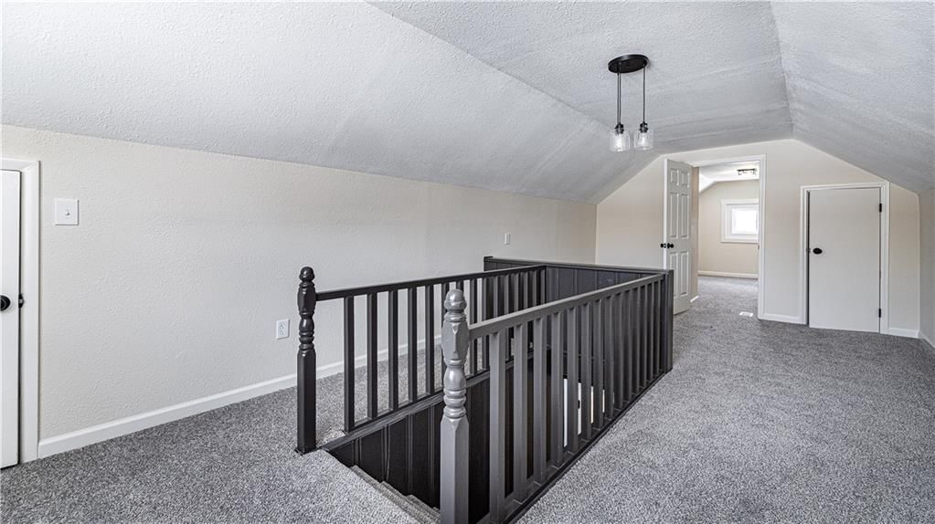 808 NE Russell Road — photo 17