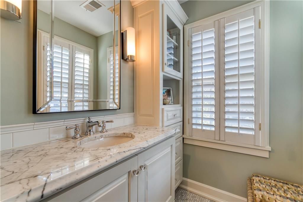 4983 Ward Parkway — photo 31