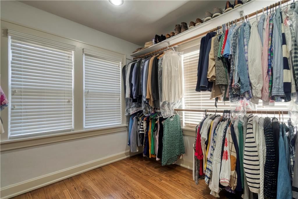 4983 Ward Parkway — photo 32