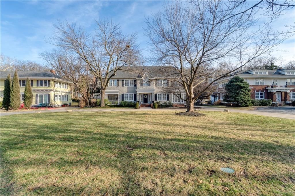 4983 Ward Parkway — photo 46
