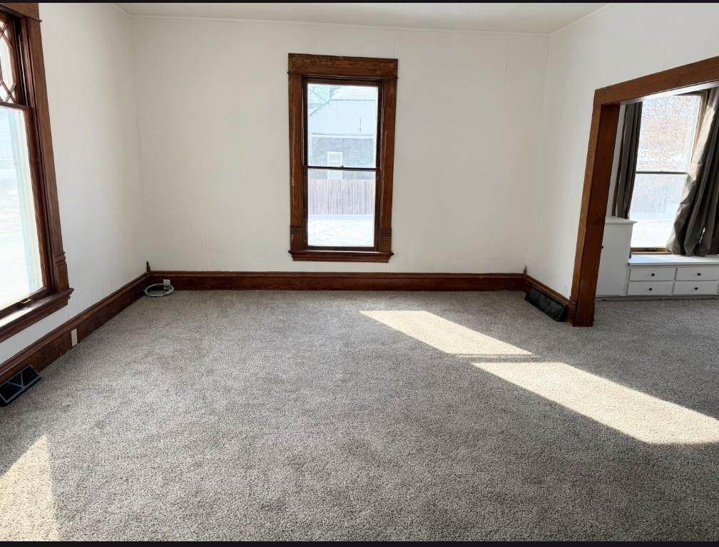 206 S 4TH Street — photo 11