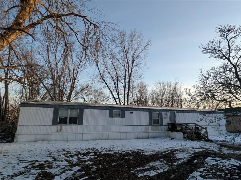 203 W 4th Street, Henrietta, MO
