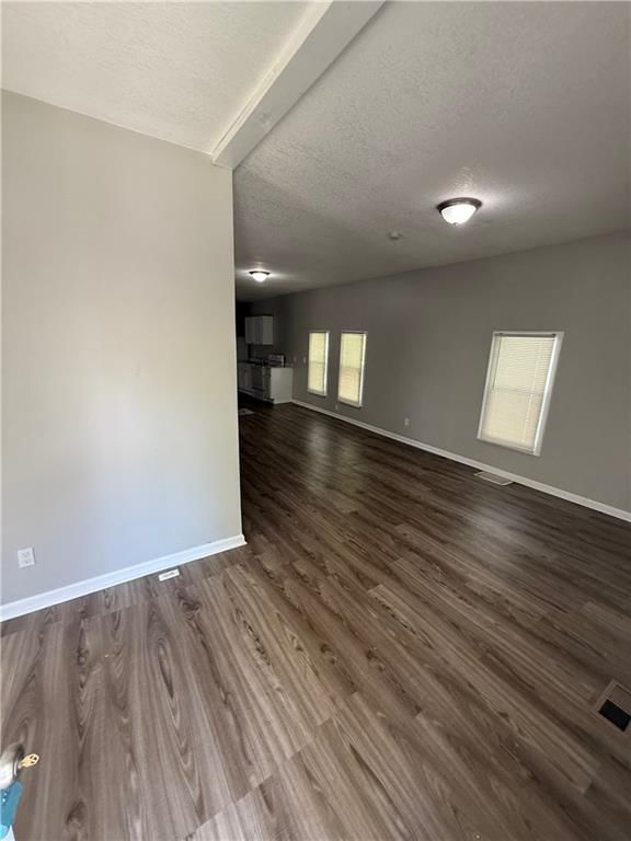 3318 E 24th Street — photo 5