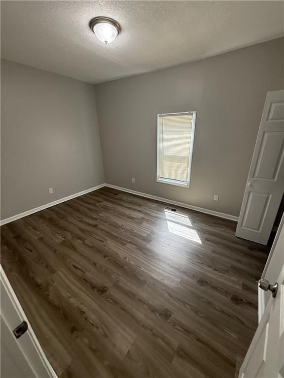 3318 E 24th Street — photo 7