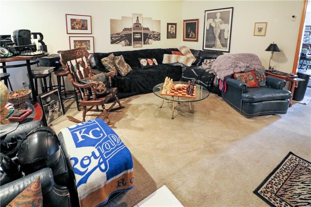 1722 Sunset Drive — photo 4