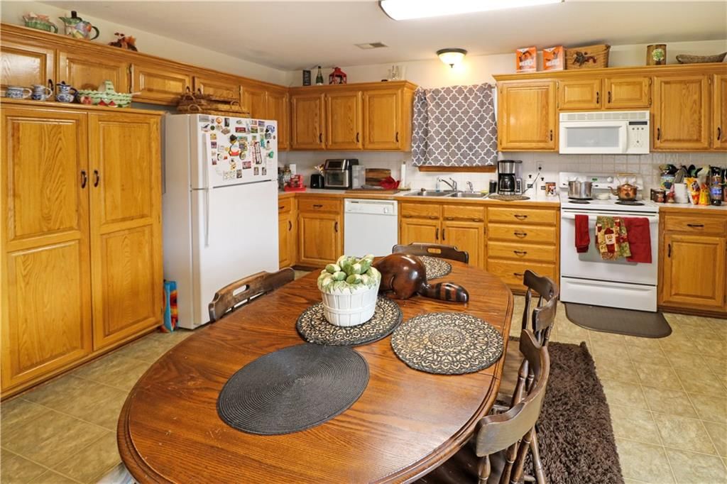 1722 Sunset Drive — photo 8