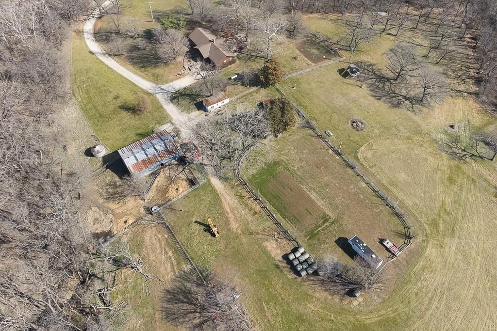 16551 Hollingsworth Road — photo 31