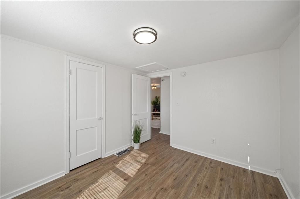 728 S Kansas Avenue — photo 15