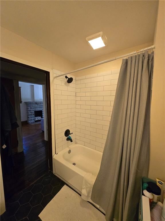307 White Avenue — photo 18