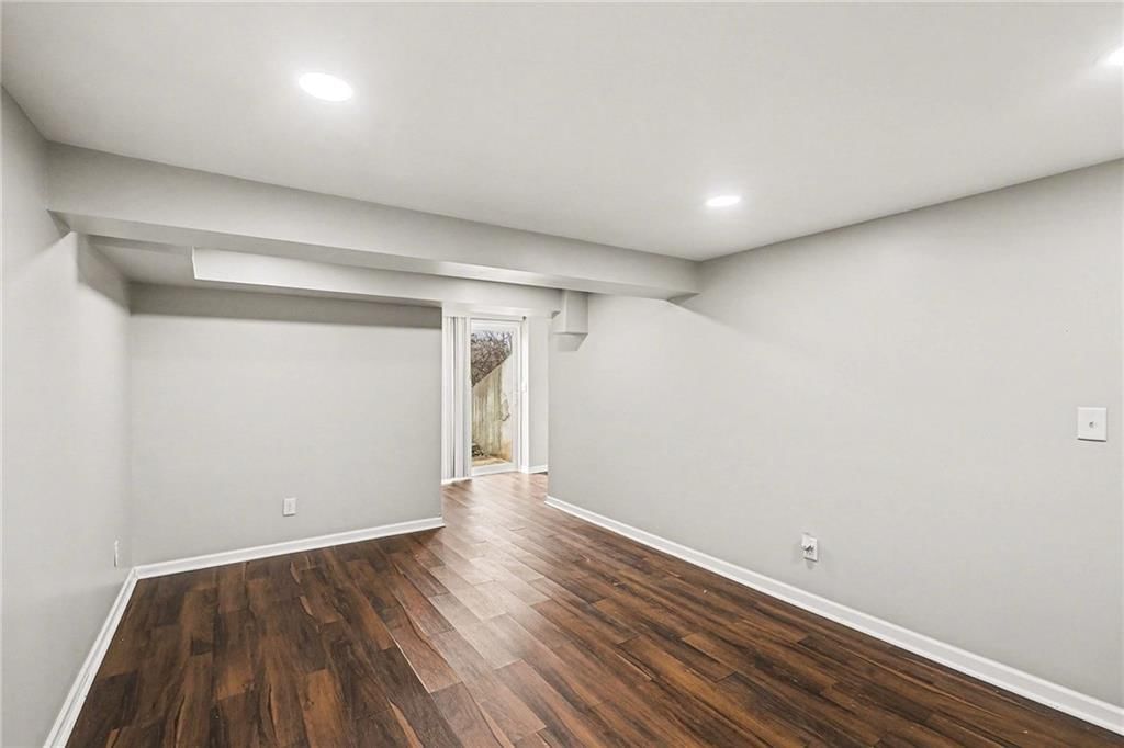 14804 Bellaire Avenue — photo 7