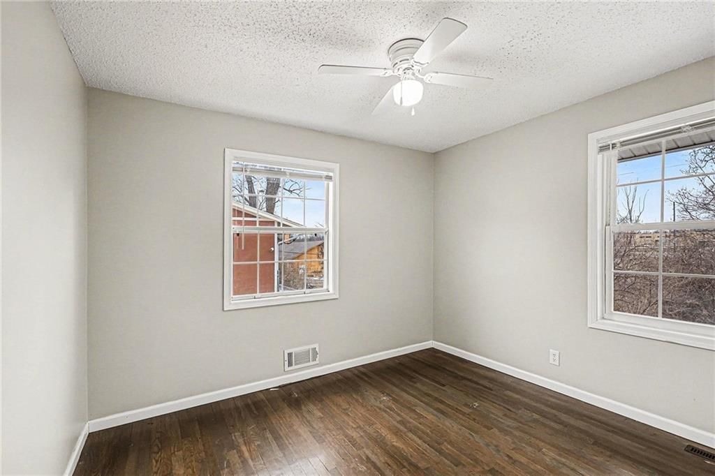 14804 Bellaire Avenue — photo 11