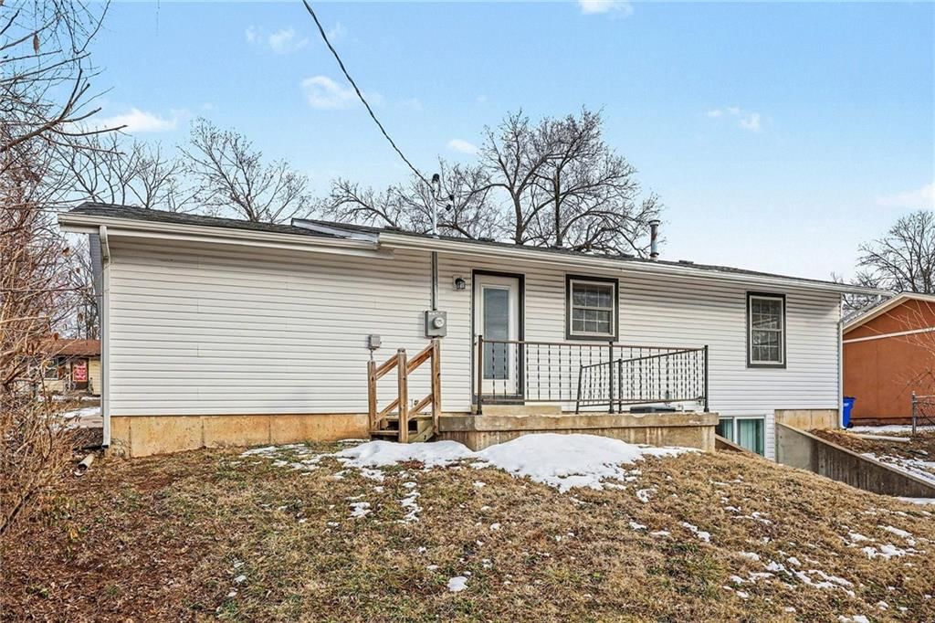 14804 Bellaire Avenue — photo 17