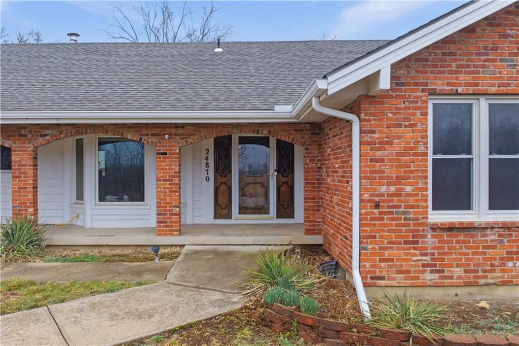 24870 W 133rd Terrace — photo 3