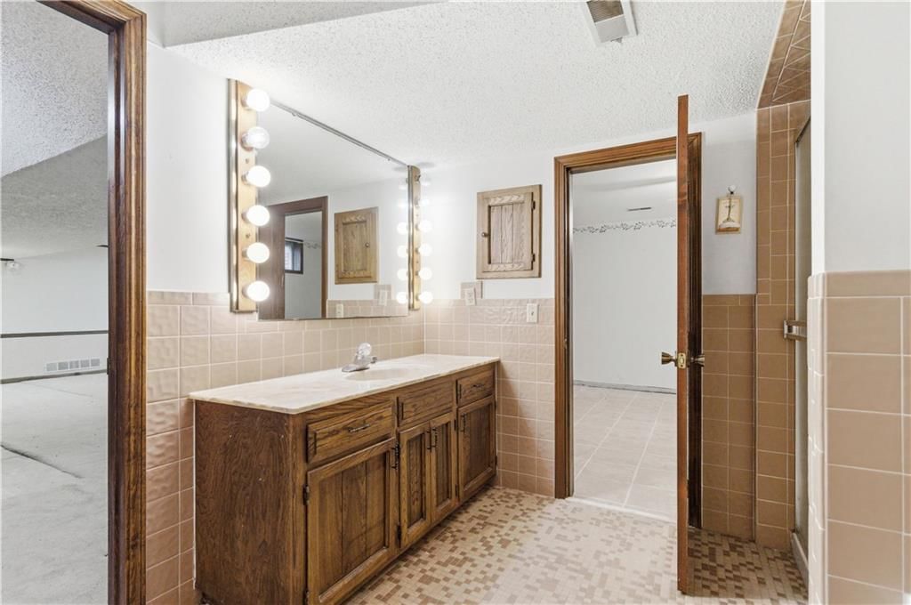 24870 W 133rd Terrace — photo 45