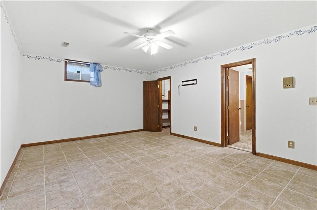 24870 W 133rd Terrace — photo 47