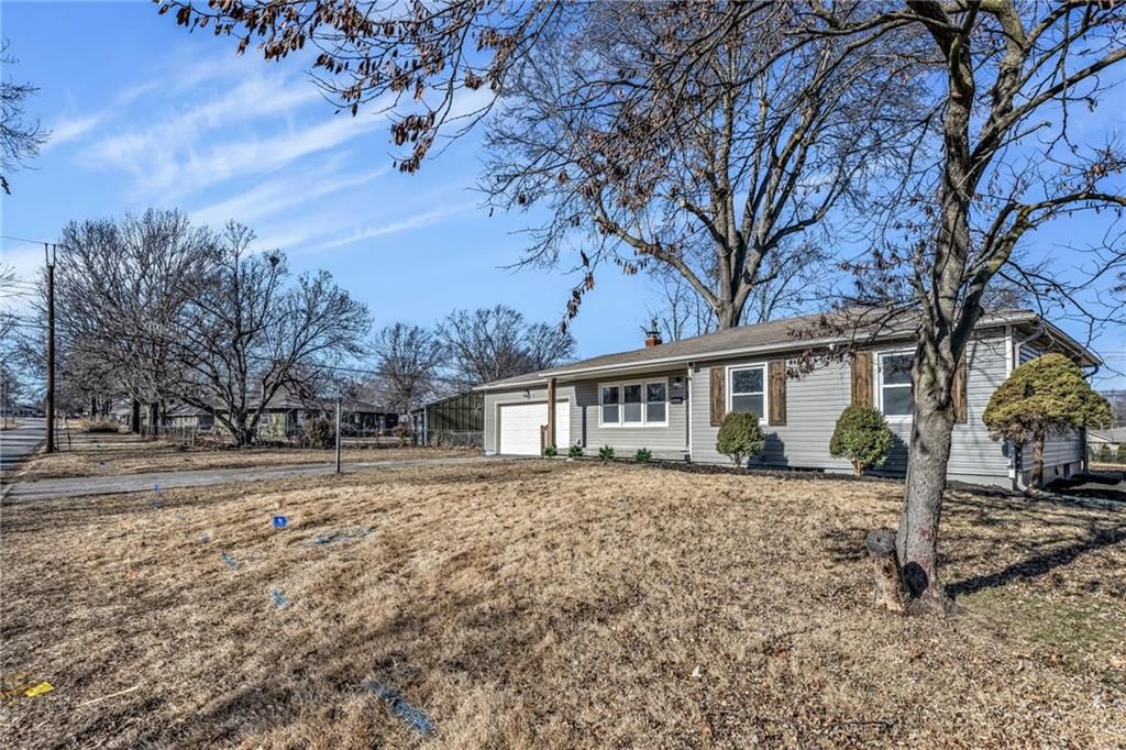 7520 Lewis Avenue — photo 3