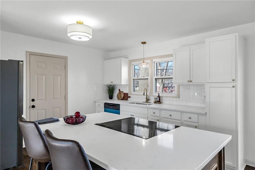 7520 Lewis Avenue — photo 9