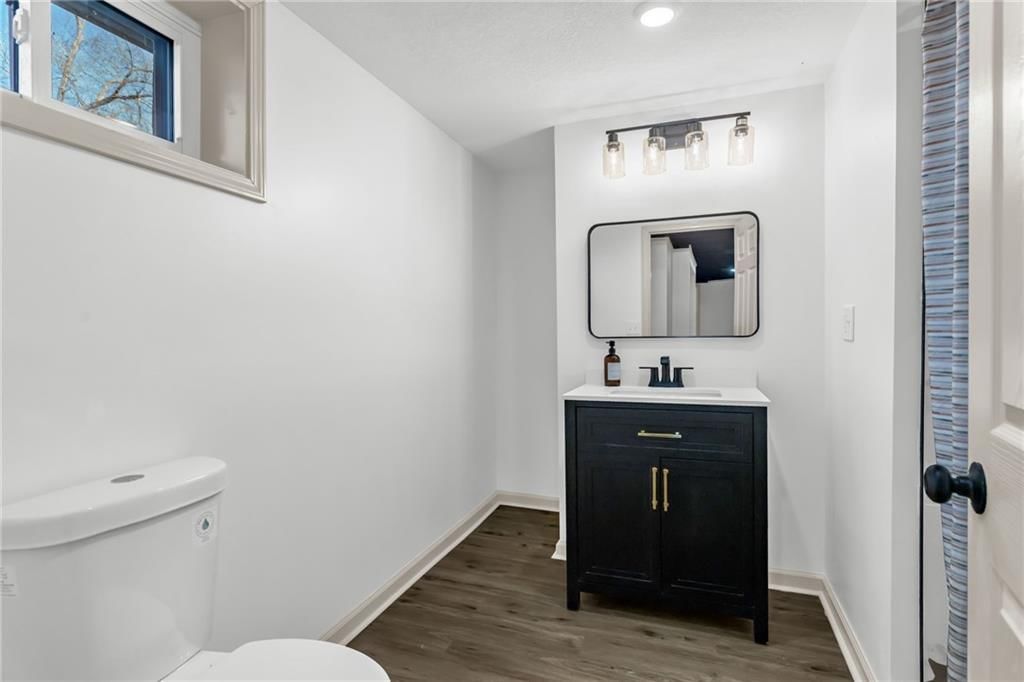 7520 Lewis Avenue — photo 24
