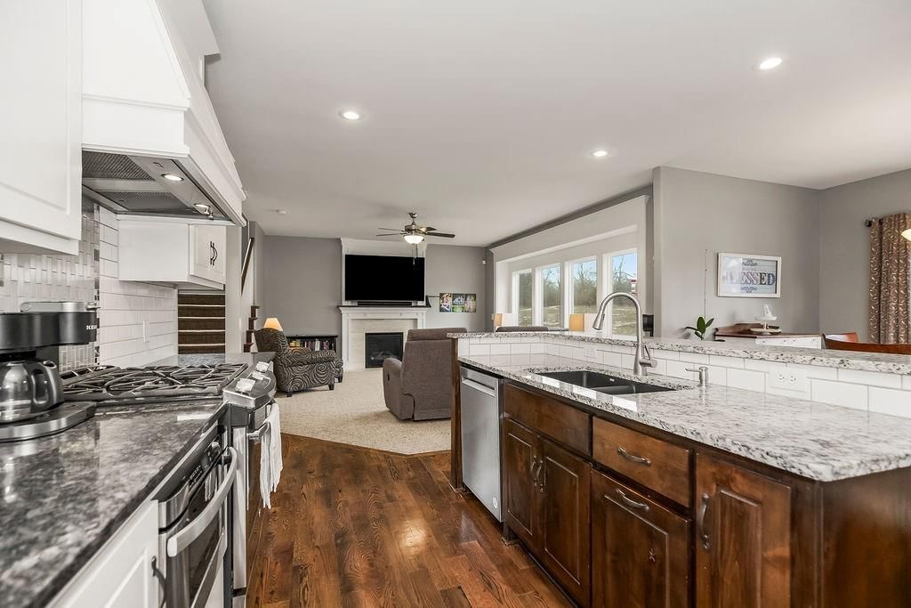 9225 N Dawn Avenue — photo 11
