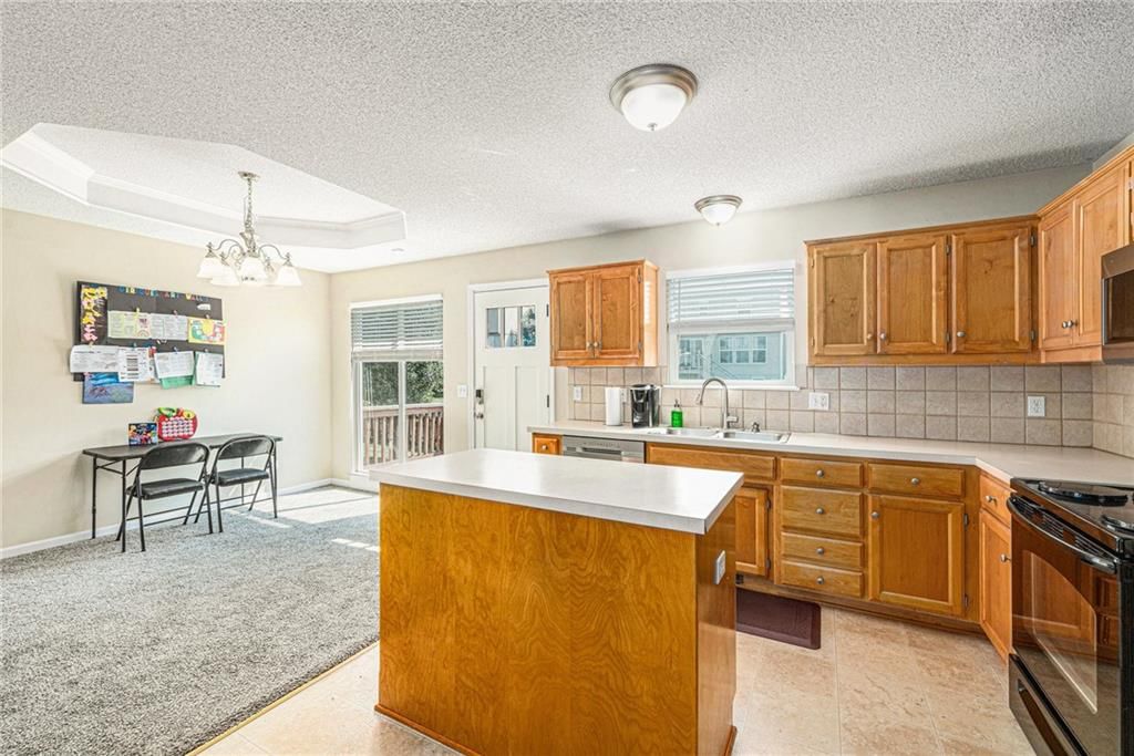 749 Highland Drive — photo 8
