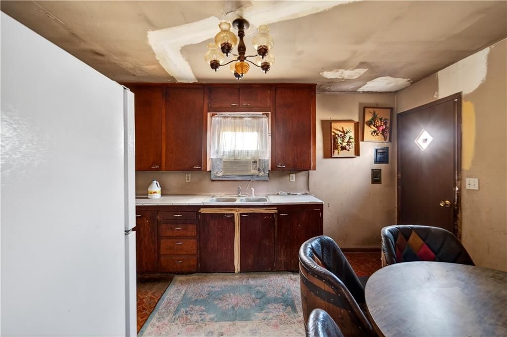 308 W 7th Street — photo 11