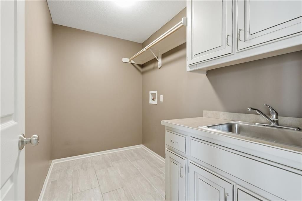 6505 N Spruce Avenue — photo 18