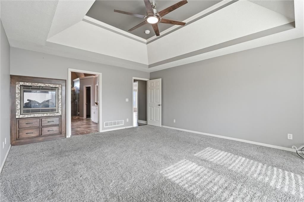 6505 N Spruce Avenue — photo 20