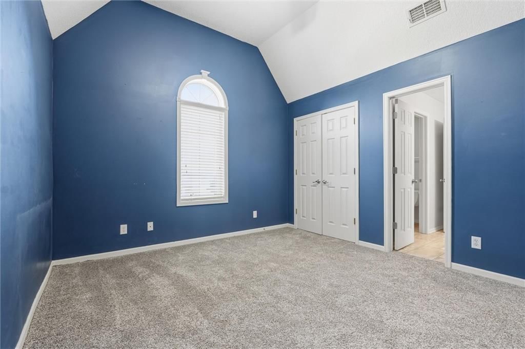 6505 N Spruce Avenue — photo 26