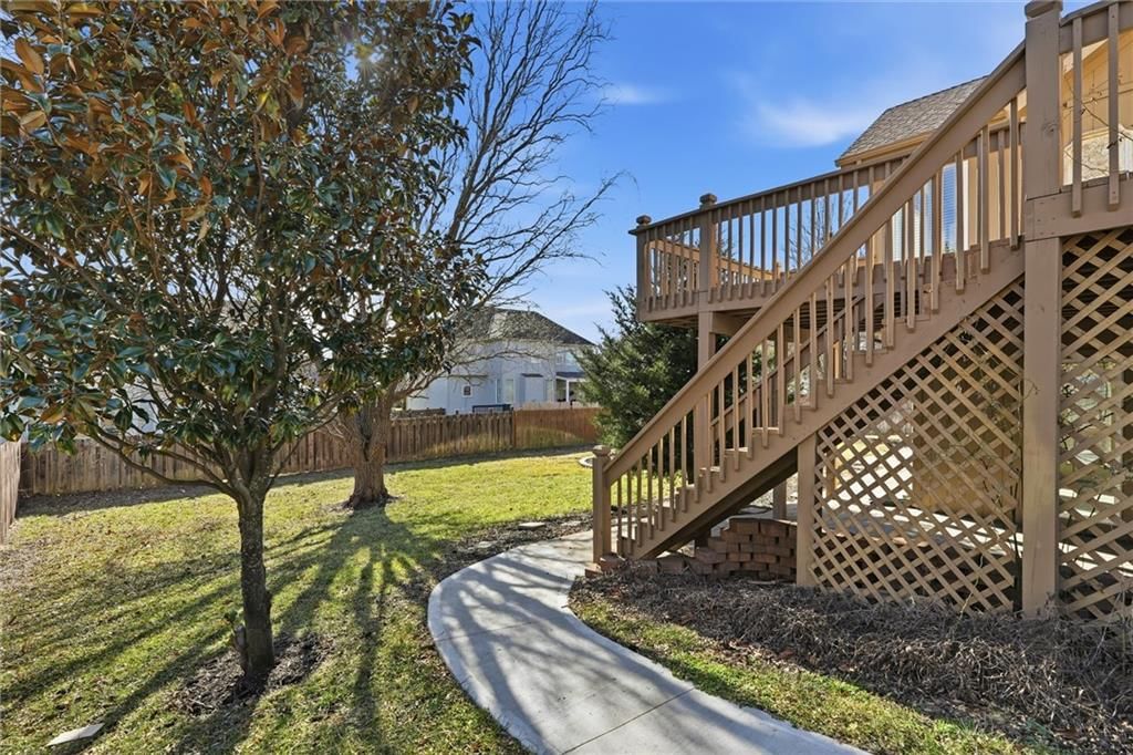 6505 N Spruce Avenue — photo 41
