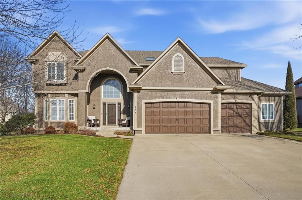 707 NE Sundance Trail, Lee's Summit, MO