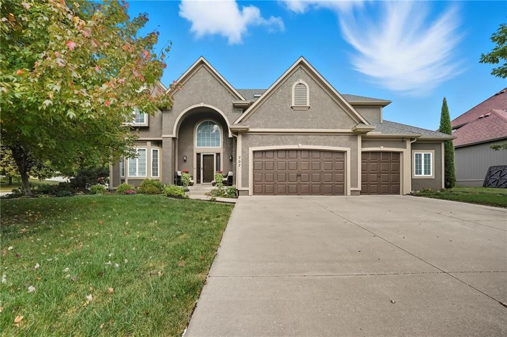 707 NE Sundance Trail — photo 3