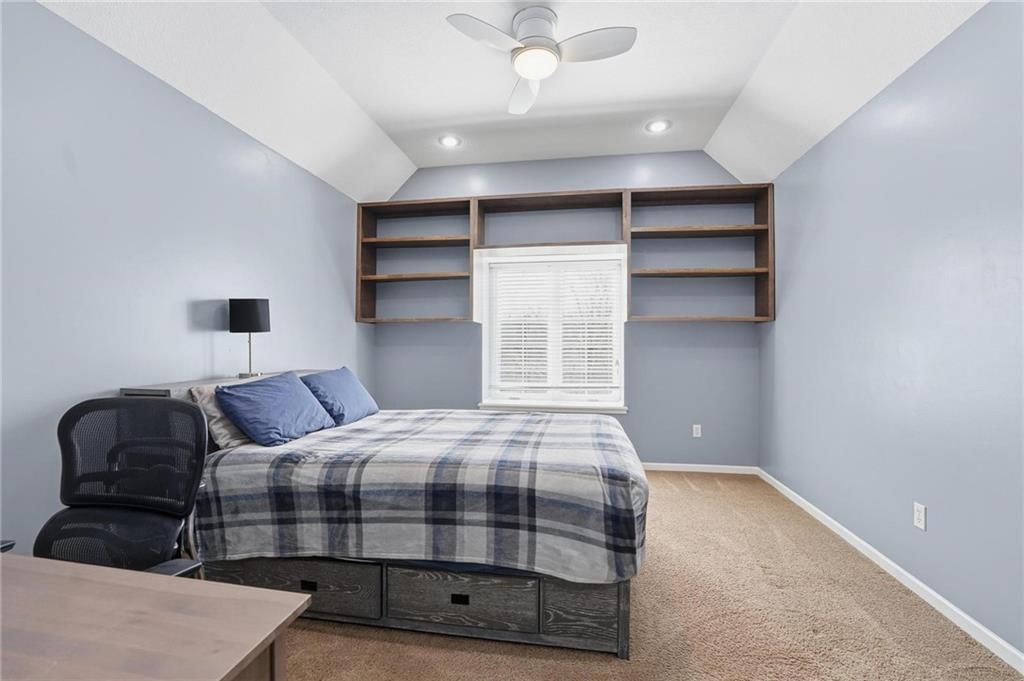 707 NE Sundance Trail — photo 32