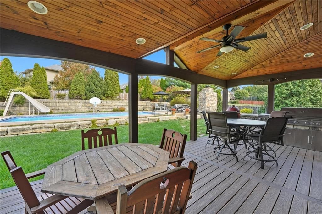 707 NE Sundance Trail — photo 45