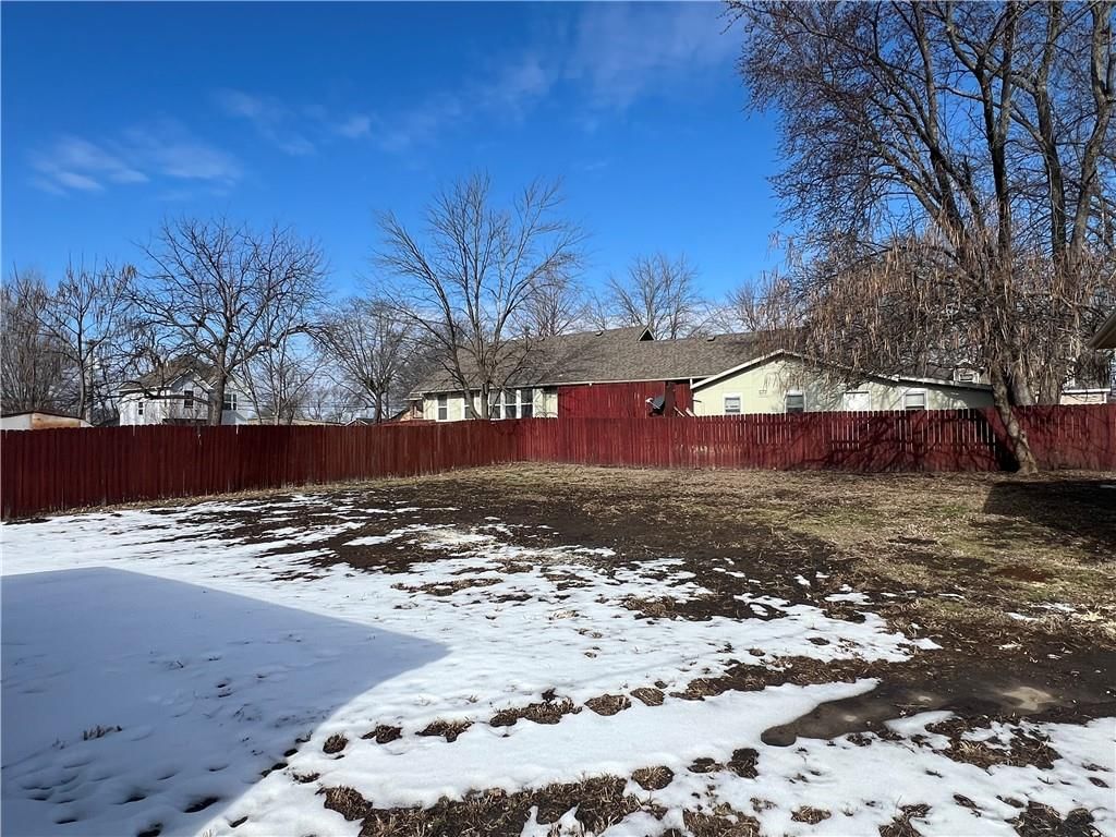 203 E Main Street — photo 4