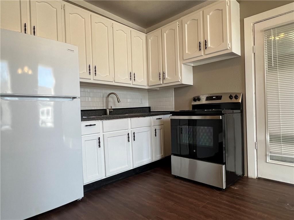 203 E Main Street — photo 7