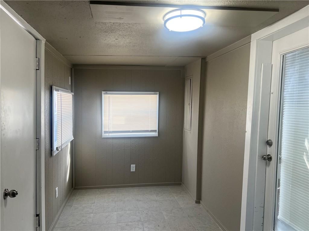 203 E Main Street — photo 15