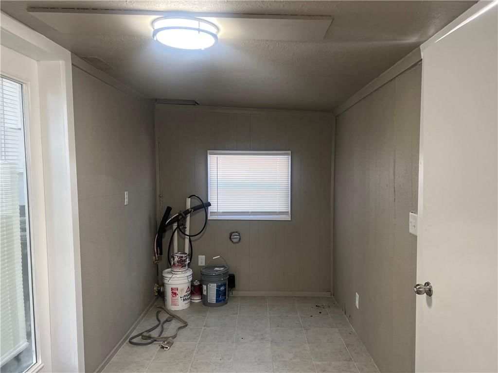 203 E Main Street — photo 16