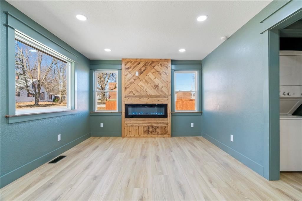 709 Highland Avenue — photo 8