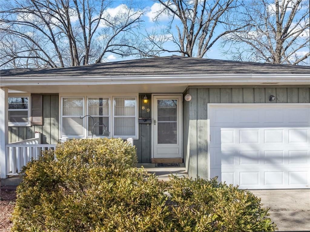 819 Crawford Drive — photo 4