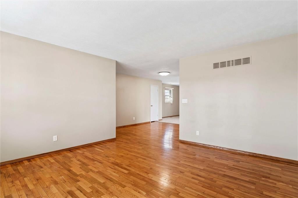819 Crawford Drive — photo 6