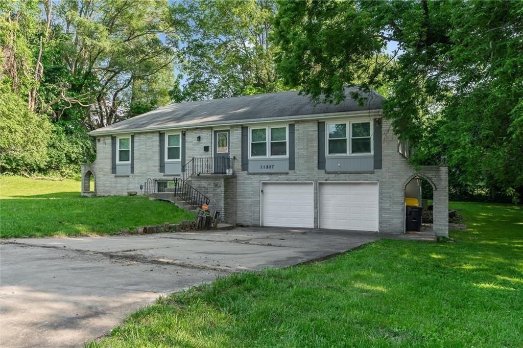 11827 E 50TH Terrace, Kansas City, MO